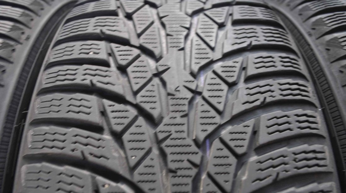 SET 4 Anvelope Iarna 215/55 R16 NOKIAN WR D4 97H - XL