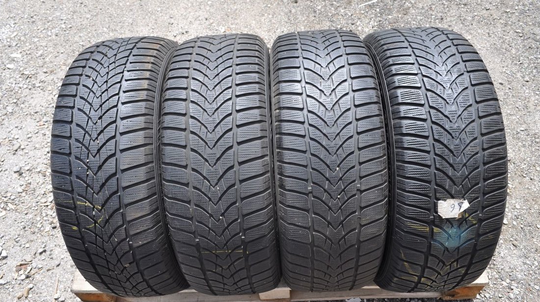 SET 4 Anvelope Iarna 215/60 R16 DUNLOP SP WINTER SPORT 4D 95H