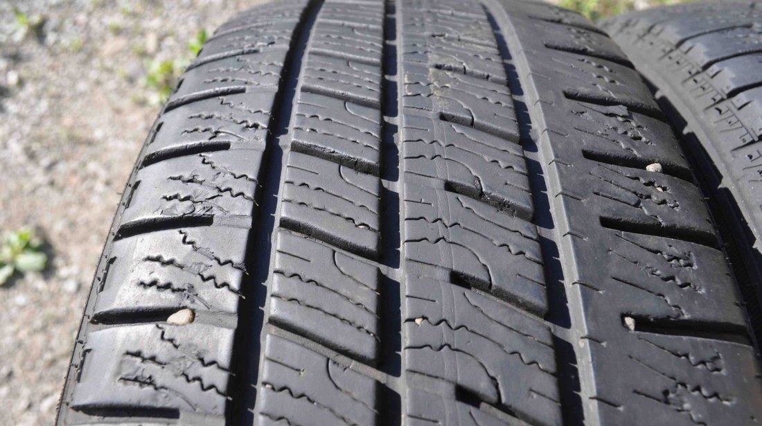 SET 4 Anvelope Iarna 215/60 R17C GOODYEAR CARGO VECTOR 2 109/107T