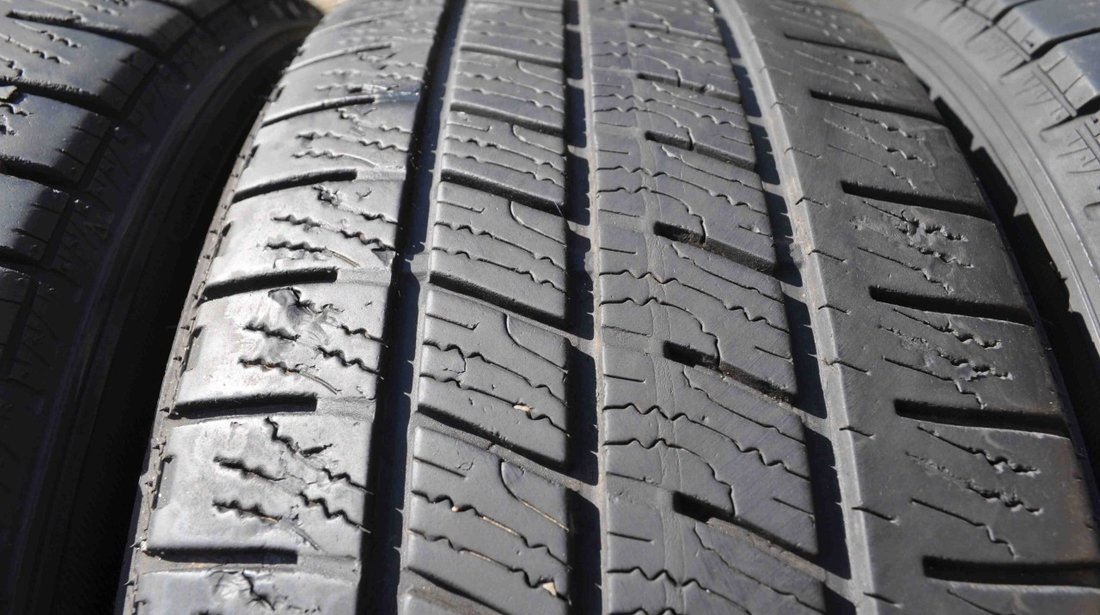 SET 4 Anvelope Iarna 215/60 R17C GOODYEAR CARGO VECTOR 2 109/107T