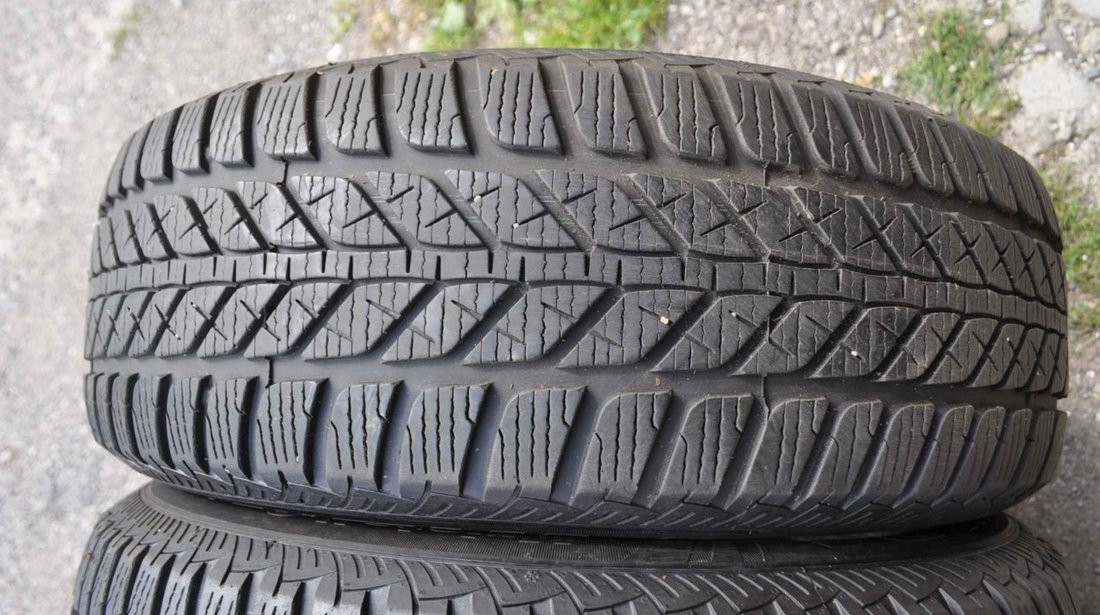 SET 4 Anvelope Iarna 215/65 R16 FULDA KRISTALL CONTROL HP 98H