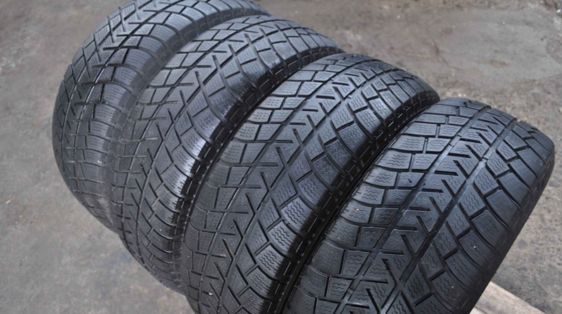 SET 4 Anvelope Iarna 215/65 R16 MICHELIN LATITUDE ALPIN 98T