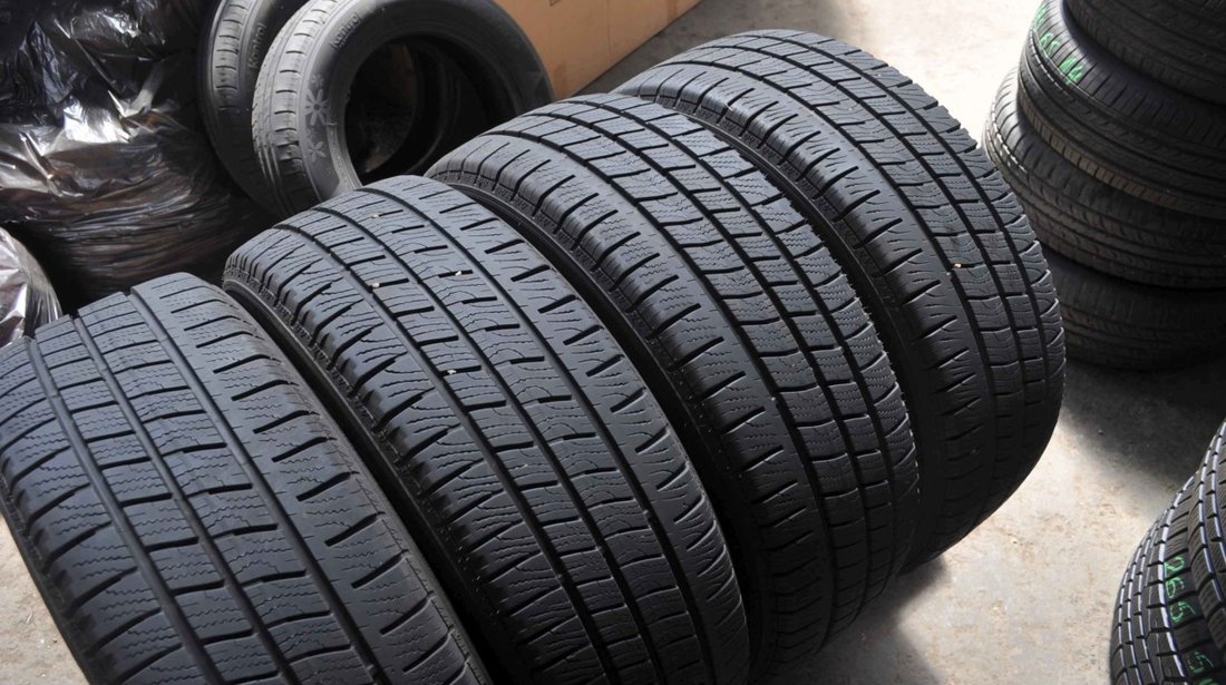 SET 4 Anvelope Iarna 215/65 R16C GOODYEAR CargoVector 2 106/104T