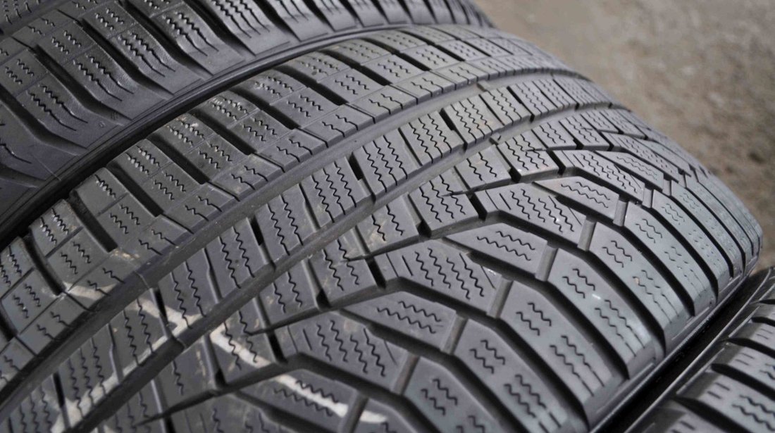 SET 4 Anvelope Iarna 225/40 R18 HANKOOK Winter Icept evo 2