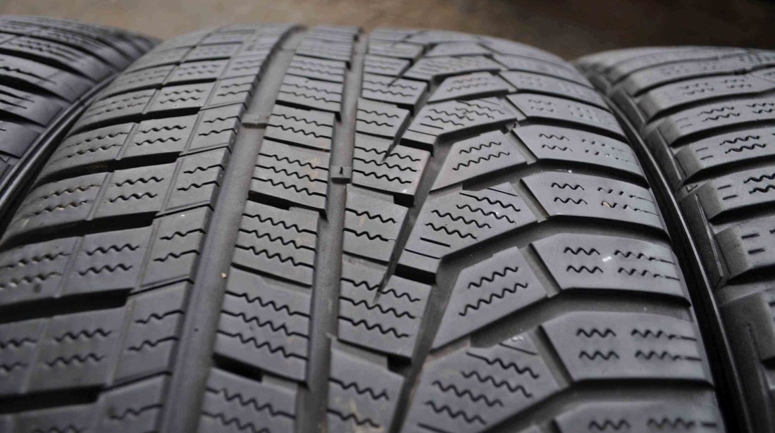 SET 4 Anvelope Iarna 225/40 R18 HANKOOK Winter Icept evo 2