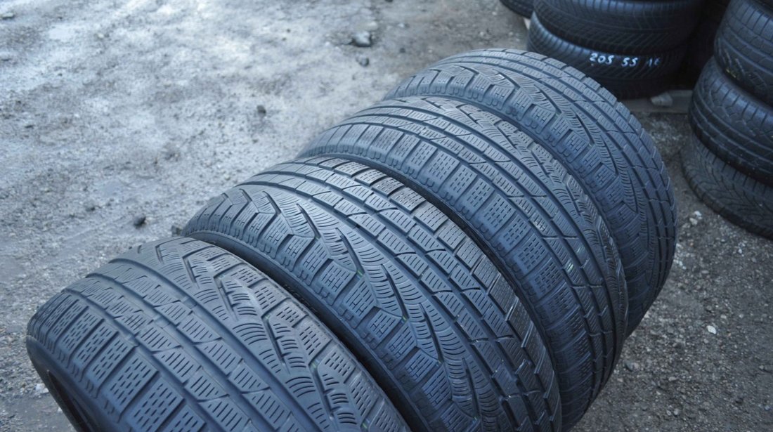 SET 4 Anvelope Iarna 225/50 R18 PIRELLI SottoZero Winter 210 Serie 2 99H