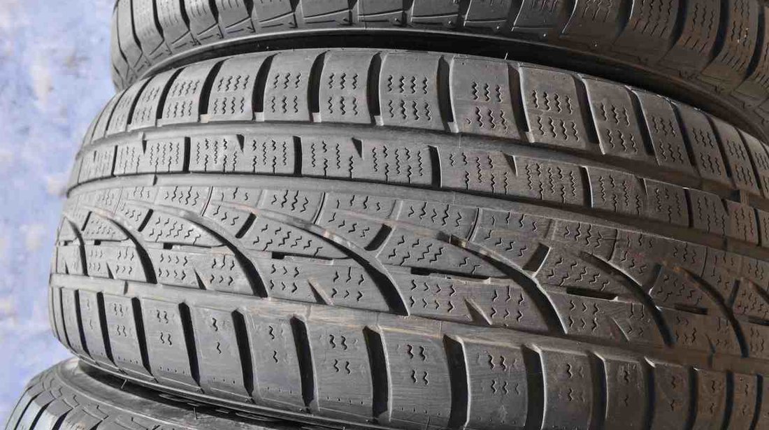 SET 4 Anvelope Iarna 225/60 R17 HANKOOK WINTER ICEPT EVO 103V