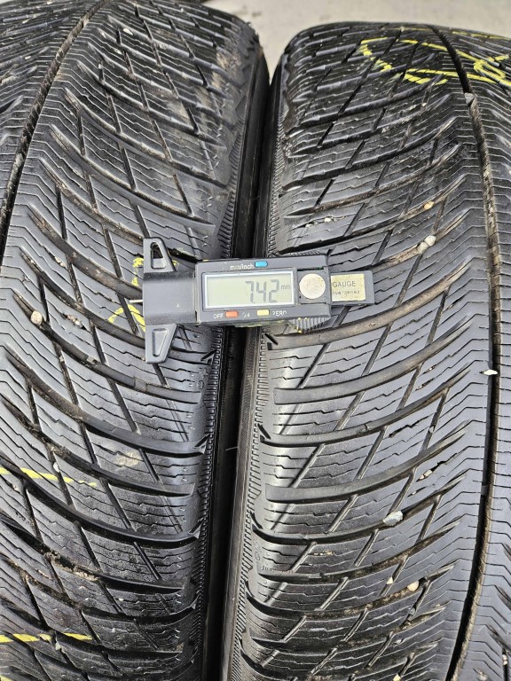 SET 4 Anvelope Iarna 225/60 R18 MICHELIN Pilot Alpin 5 104H - SUV