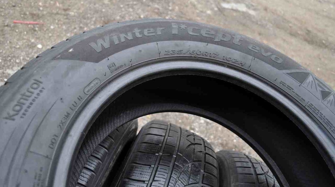 SET 4 Anvelope Iarna 235/60 R17 HANKOOK WINTER ICEPT EVO 102H