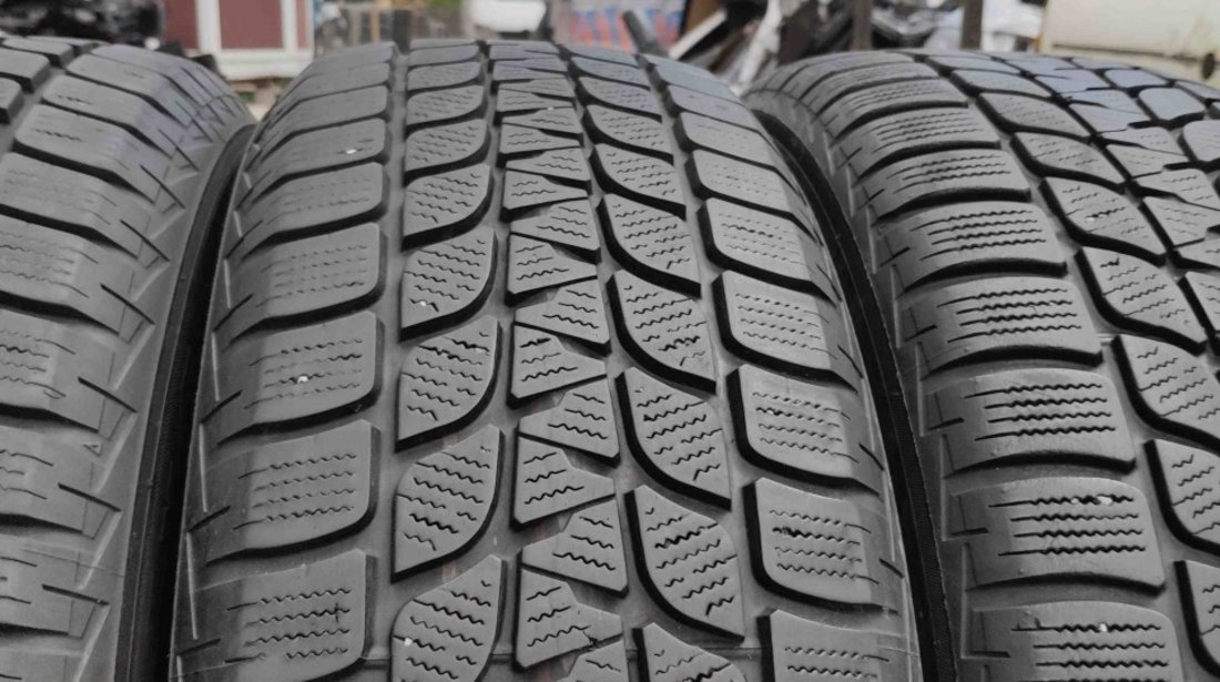 SET 4 Anvelope Iarna 235/60 R18 BRIDGESTONE BLIZZAK LM 25 4x4 107H