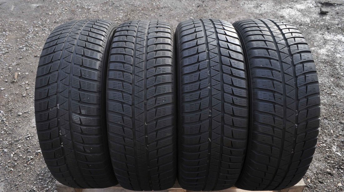 SET 4 Anvelope Iarna 235/60 R18 FALKEN EUROWINTER HS449 107H