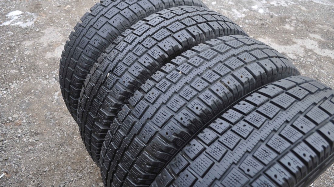 SET 4 Anvelope Iarna 235/85 R16 COOPER DISCOVERER