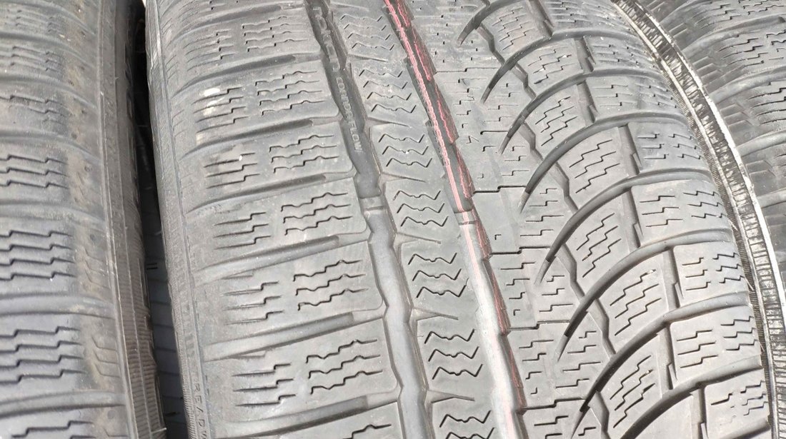 SET 4 Anvelope Iarna 245/45 R17 NOKIAN WR A4 99V - XL