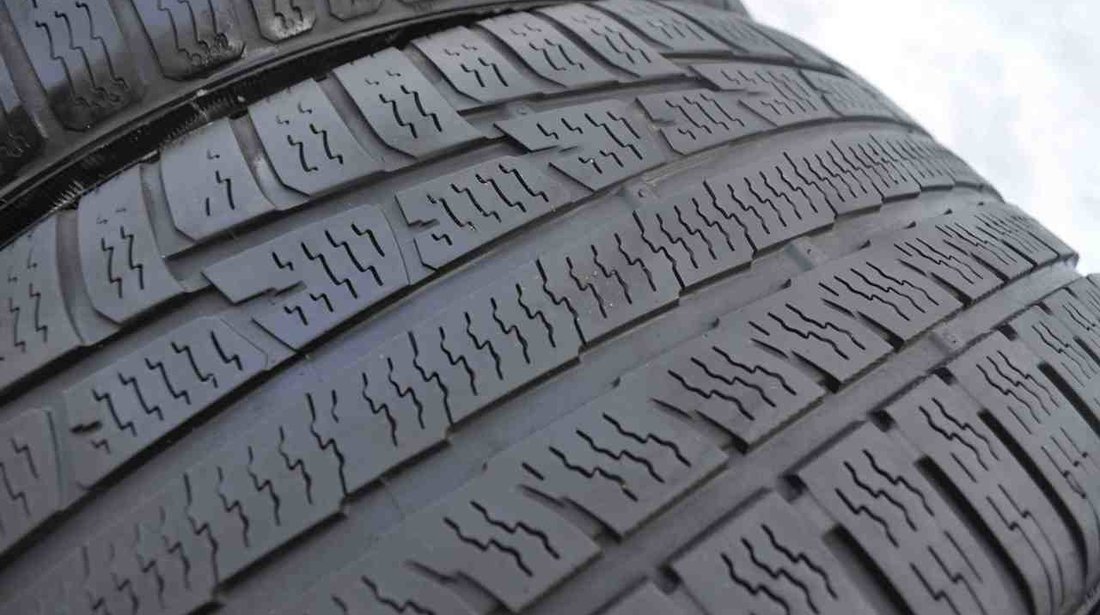 SET 4 Anvelope Iarna 245/45 R18 NOKIAN WR A3 100V - XL