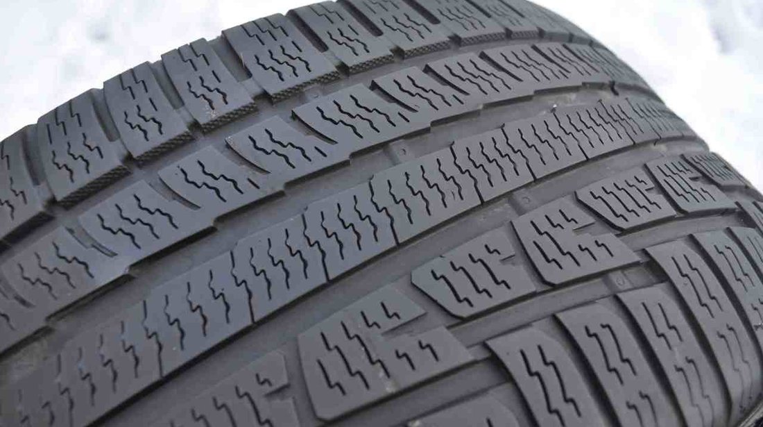 SET 4 Anvelope Iarna 245/45 R18 NOKIAN WR A3 100V - XL