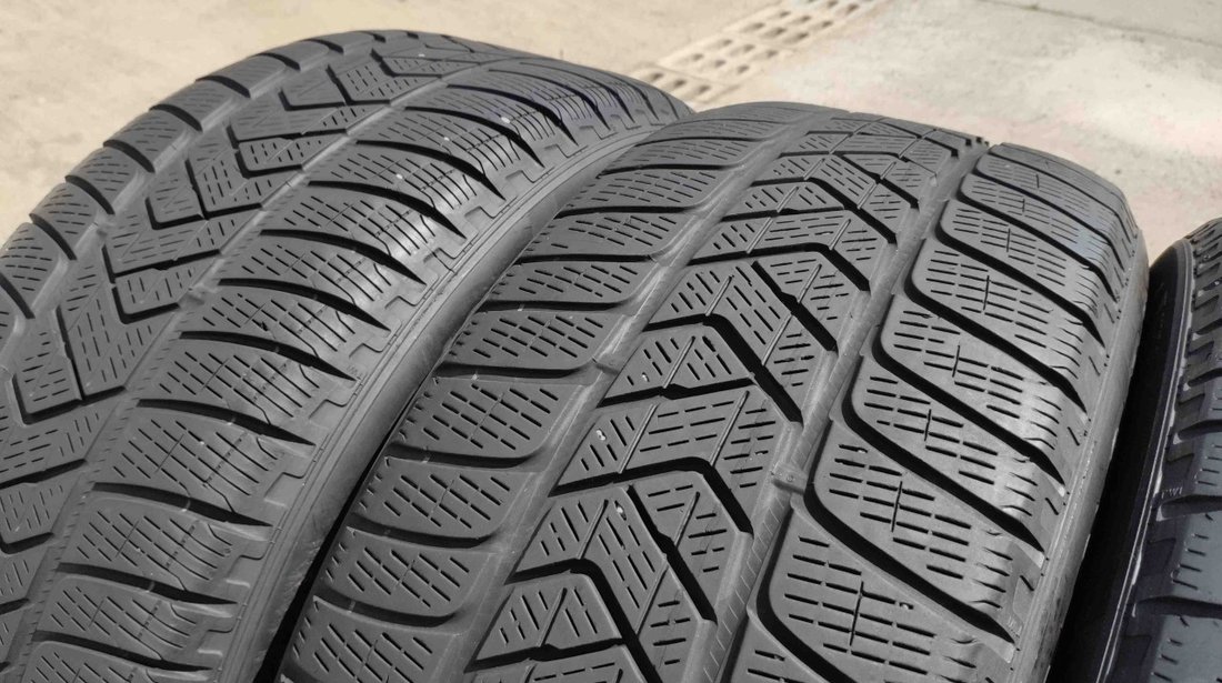 SET 4 Anvelope Iarna 255/50 R19 PIRELLI SCORPION WINTER 105V - Runflat