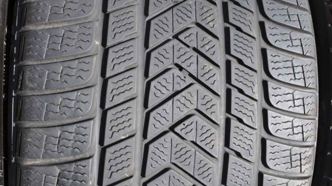 SET 4 Anvelope Iarna 295/35 R21 +  315/30 R21 PIRELLI SCORPION WINTER + SOTTOZERO 3