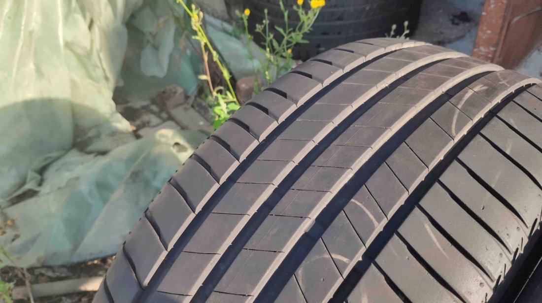 SET 4 Anvelope Vara 225/40 R18 BRIDGESTONE TURANZA T005 92Y DOT 2018