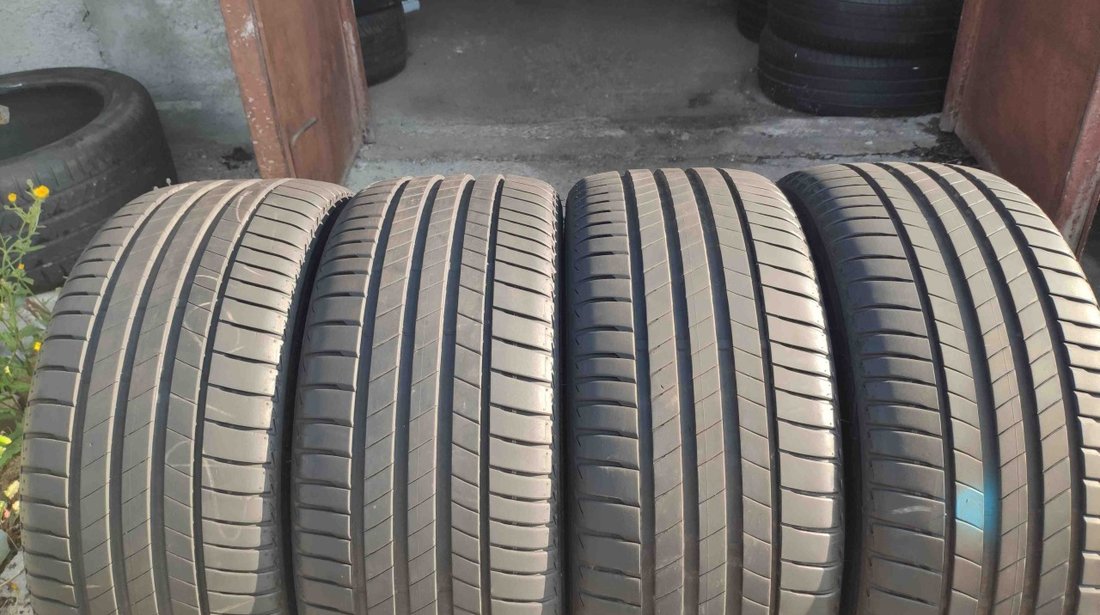 SET 4 Anvelope Vara 225/40 R18 BRIDGESTONE TURANZA T005 92Y DOT 2018