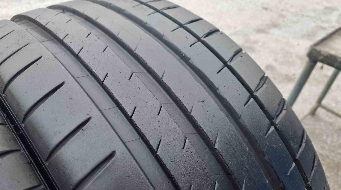 SET 4 Anvelope Vara 225/40 R19 + 255/35 R19 MICHELIN Pilot Sport 4