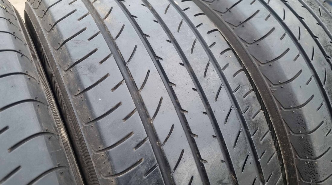 SET 4 Anvelope Vara 225/60 R18 YOKOHAMA BluEarth E51 100H