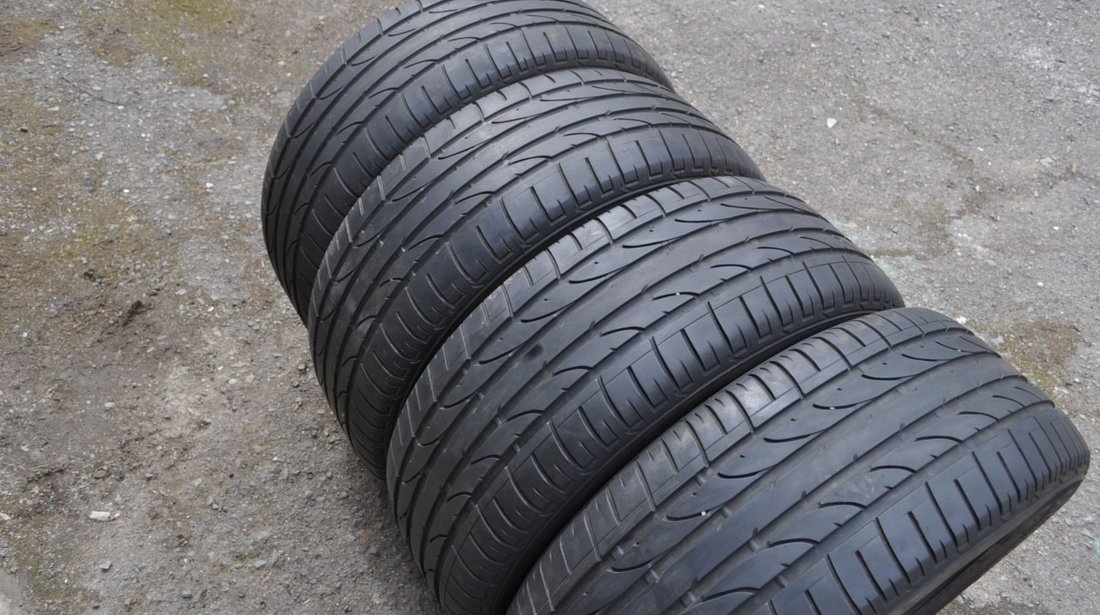 SET 4 Anvelope Vara 235/55 R17 BRIDGESTONE DUELER HP SPORT 99H