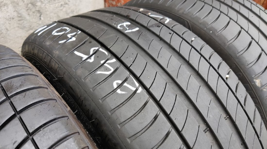 SET 4 Anvelope Vara 245/40 R19 + 275/35 R19 MICHELIN Primacy 3 ZP - Runflat