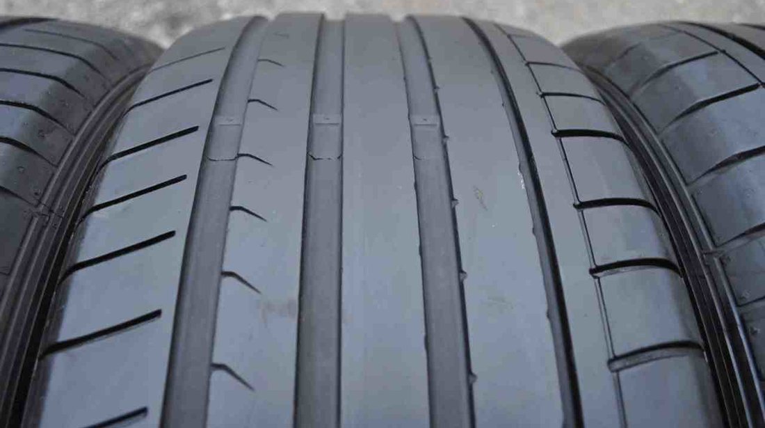 SET 4 Anvelope Vara 245/50 R18 DUNLOP SP SPORT MAXX GT DSST 100W - Runflat