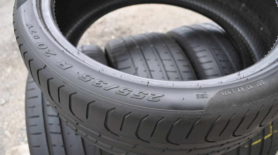 SET 4 Anvelope Vara 255/35 R20 PIRELLI P ZERO 97Y