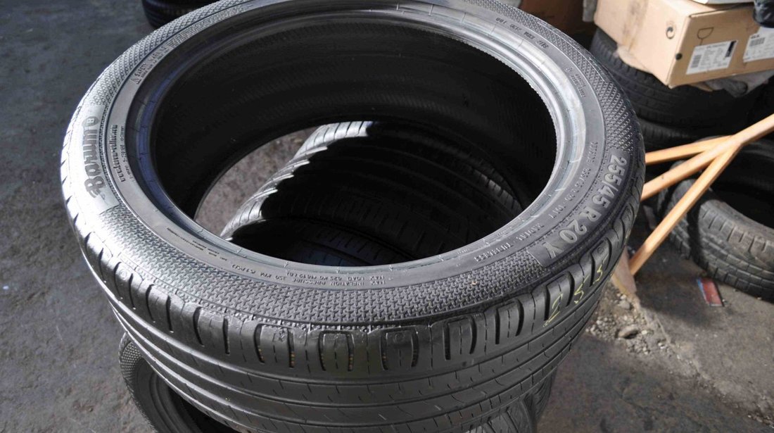 SET 4 Anvelope Vara 255/45 R20 BARUM Bravuris 3 101Y