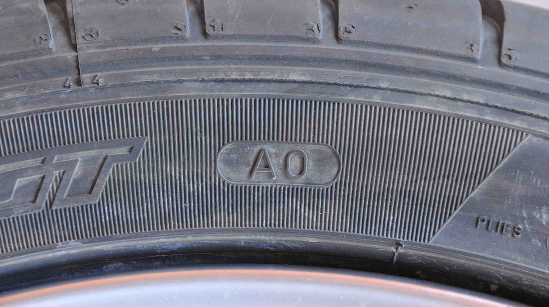 Set 4 anvelope vara noi 18 inch Dunlop SportMaxx GT 245/40/R18