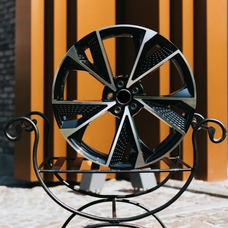 Set 4 Buc Jante Auto Compatibil Cu Audi 18x8.0J 5x112 ET35 66.6 mm Negru / Argintiu R18" RMAR18FN