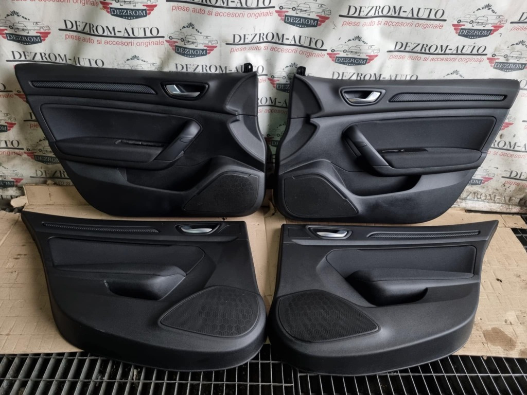 Set 4 fete usi fata + spate Renault Megane IV Sedan Facelift 3000km