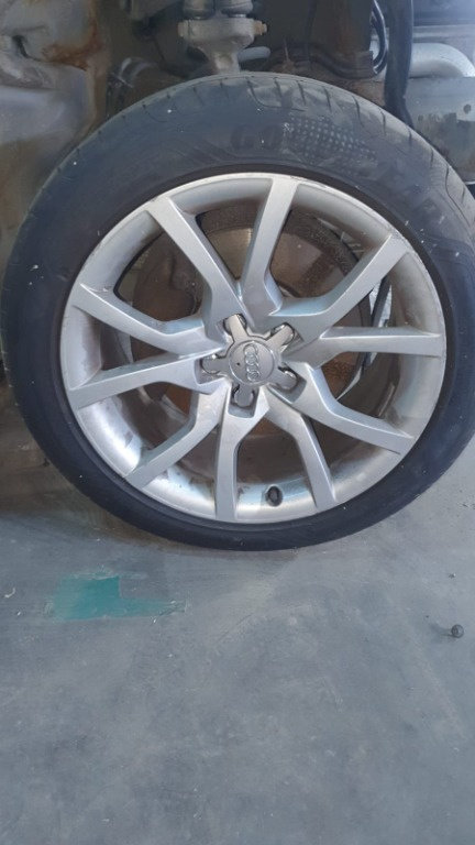 Set 4 jante aliaj R18 pentru AUDI A4 B8 / B9 / AUDI A5