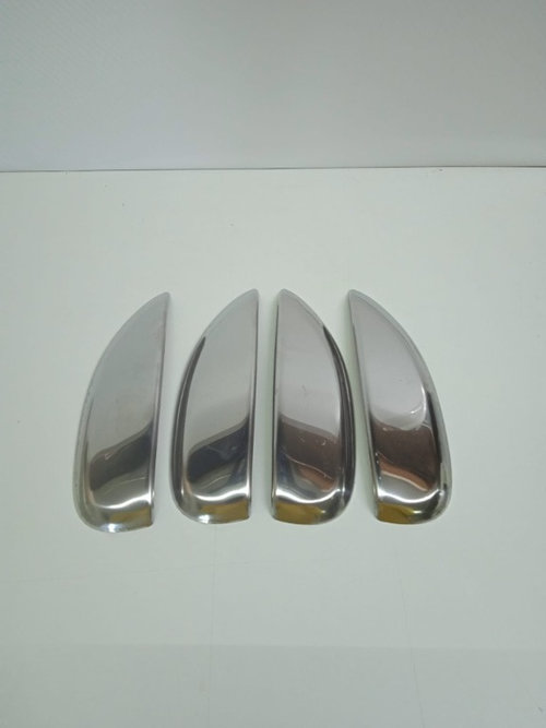 Set 4 ornamente cromate manere compatibile cu Dacia Duster 2018