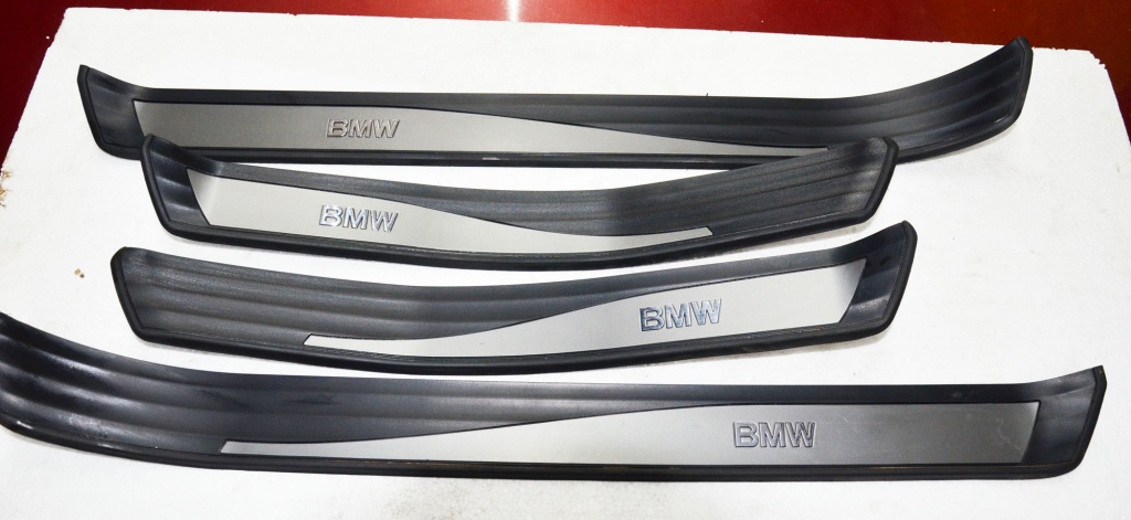 Set 4 ornamente prag BMW E60 2004-2010