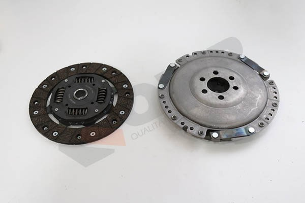 Set ambreiaj VW GOLF IV Variant (1J5) (1999 - 2006) QWP WCL002 piesa NOUA