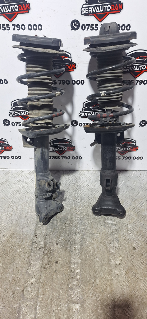Set amortizoare fata Mercedes-Benz C-Class (2007->) [W204] 2.2 Motorina 2012, A2043201066 / A2043207366