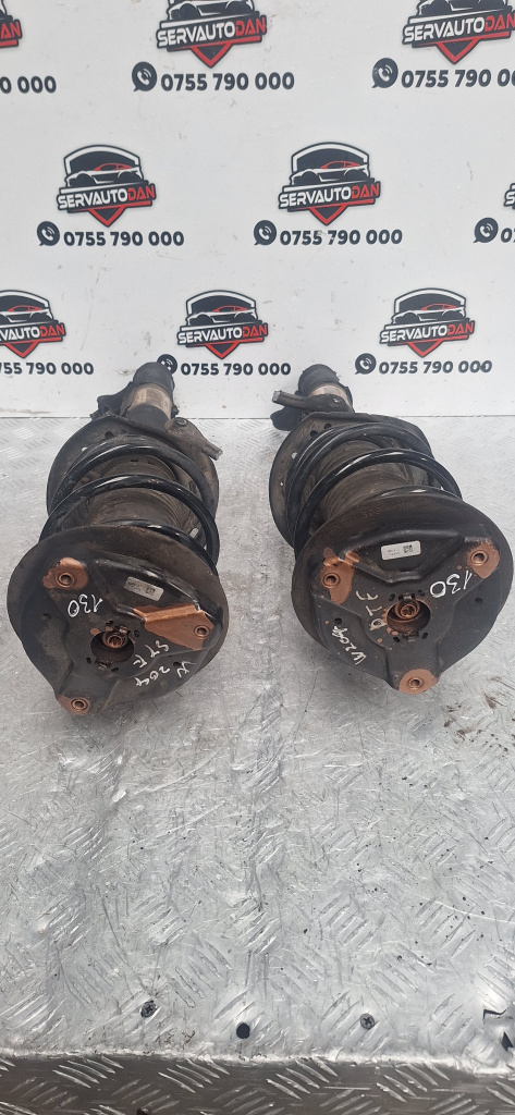 Set amortizoare fata Mercedes-Benz C-Class (2007->) [W204] 2.2 Motorina 2010, A2043200966
