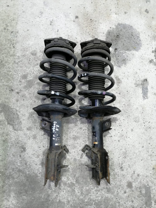 Set amortizoare fata Nissan Qashqai 2.0 DCI 2010