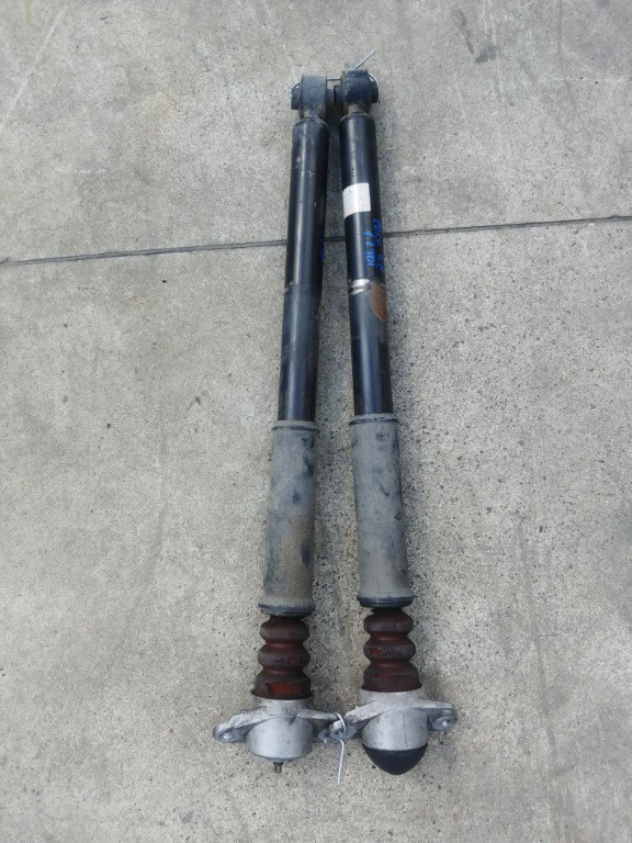 Set amortizoare spate 1.2 tdi vw polo 6r 343328