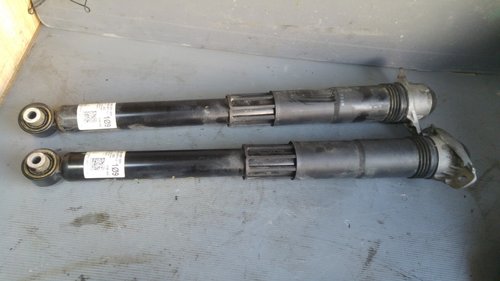 Set amortizoare spate vw golf 7 1.4 fsi dupa 2013 5q0512011lj