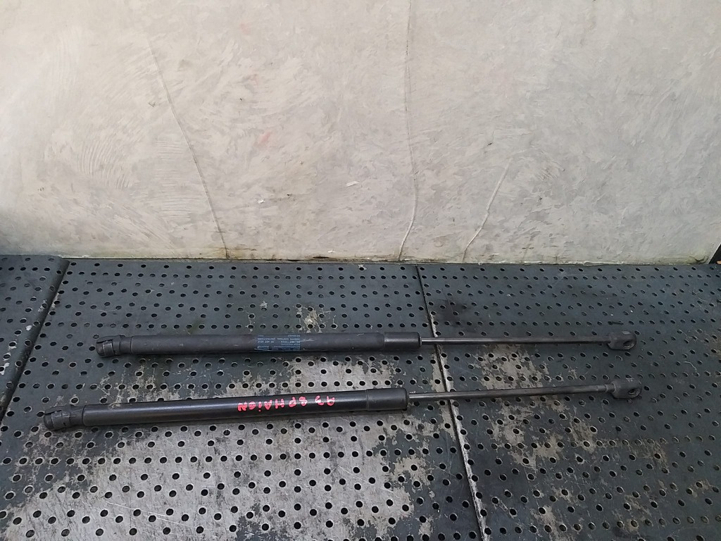 Set amortizoare telescoape haion audi a3 8p 8p4827552b