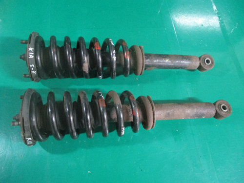 SET AMORTIZOR / AMORTIZOARE FATA CU ARC SI FLANSA KIA SORENTO 1 4x4 FAB. 2002 – 2009 ⭐⭐⭐⭐...
