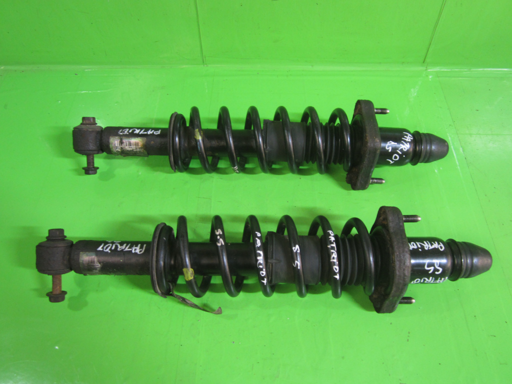 SET AMORTIZOR / AMORTIZOARE SPATE CU ARC SI FLANSA JEEP PATRIOT 4x4 FAB. 2006 - 2017 ⭐⭐⭐⭐⭐