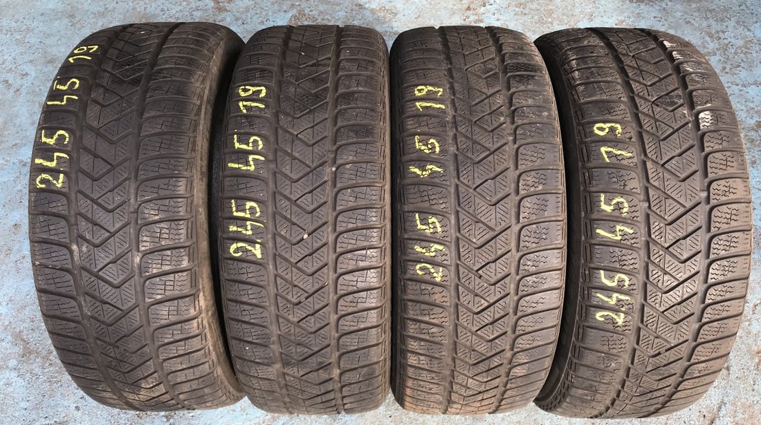 Set anvelope iarnă PIRELLI M+S 245 45 R19 102V made in Germany.