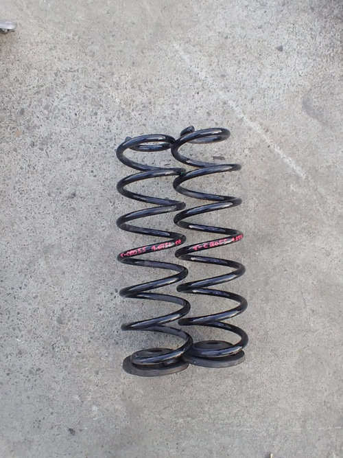 Set arcuri auto spate 1.0 tsi dus vw t-cross 2024 2q0511121bs