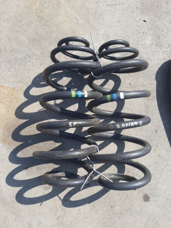 Set arcuri auto spate opel zafira e life