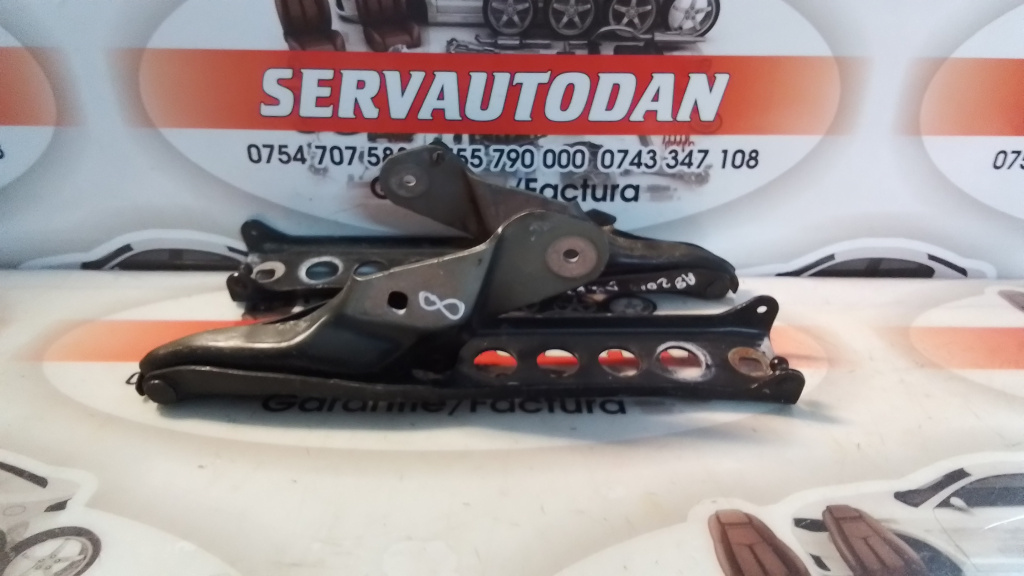 Set balamale capota fata Audi A8 (2009-2017) [4H] D4 3.0 Motorina 2013, STANGA+DREAPTA / 4H0823301D / 4H0823302D