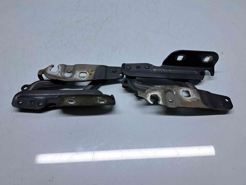 Set balamale capota Ford Fiesta 6 [Fabr 2008-2019] BA61-16801-AD / BA61-1680